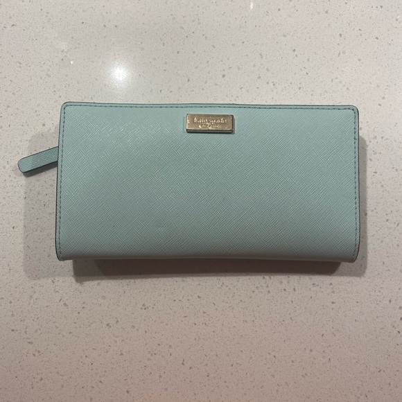 Authentic Kate Spade wallet - Picture 1 of 8